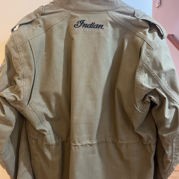 Green Performance Military Jacket with Sturdy Fabric - Picture 5 of 5